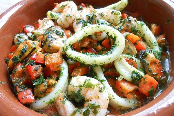 Baked Garlic, Peppers and Seafood