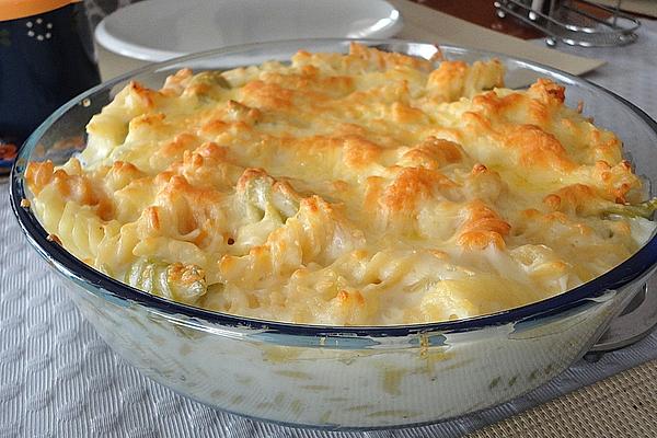 Baked Rigatoni with Bechamel Sauce