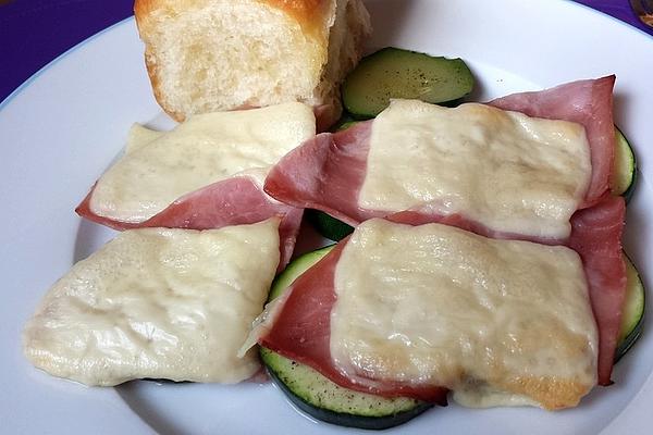Baked Zucchini Slices with Ham and Cheese