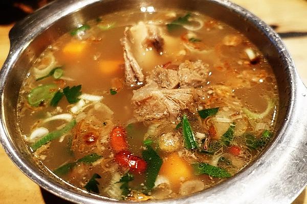 Balinese Oxtail Soup – Sop Buntut Sapi Ala Bali