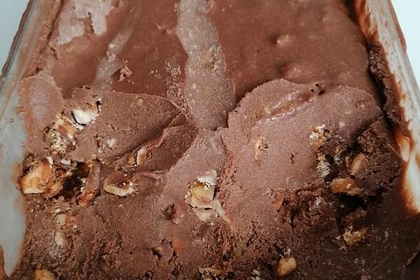 Banana – Chocolate Ice Cream with Peanuts