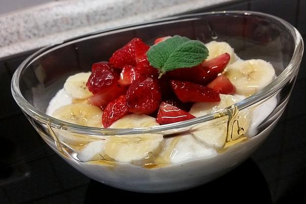 Banana Yogurt with Strawberries