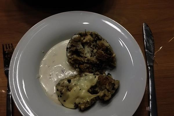 Basil Dumplings with Mozzarella Core and Parmesan Sauce
