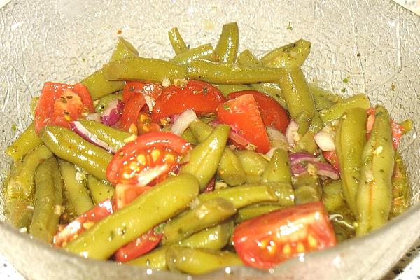 Bean Salad with Tomatoes and Onions