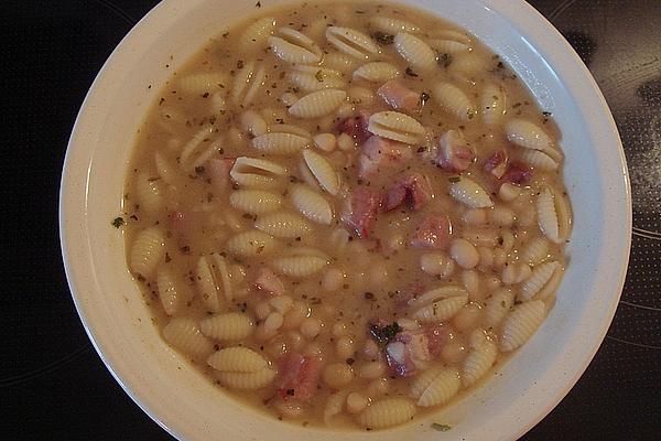 Bean Soup with Noodles