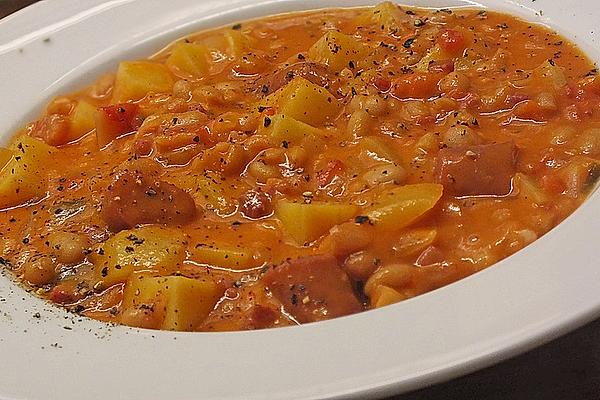 Bean Stew with Bacon and Tomatoes