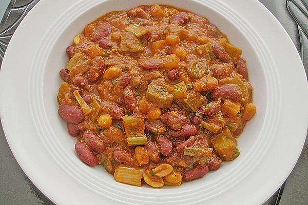Bean Stew with Peanuts