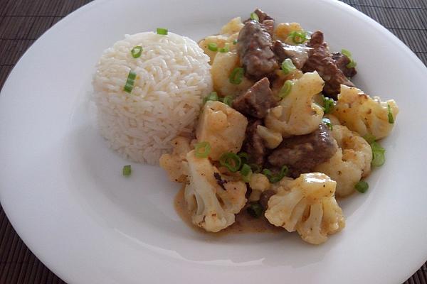 Beef Curry with Cauliflower