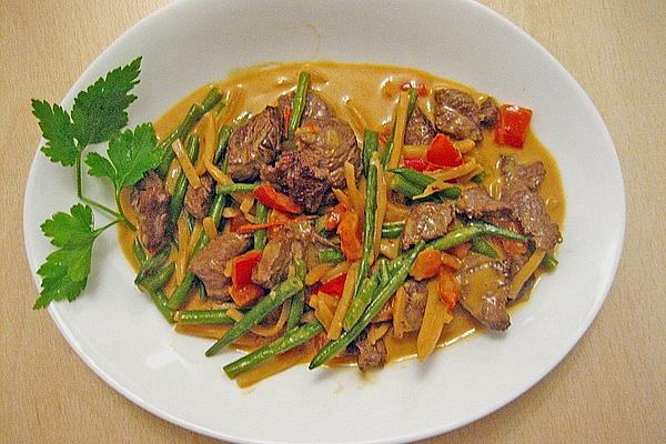 Beef in Coconut Milk with Red Curry