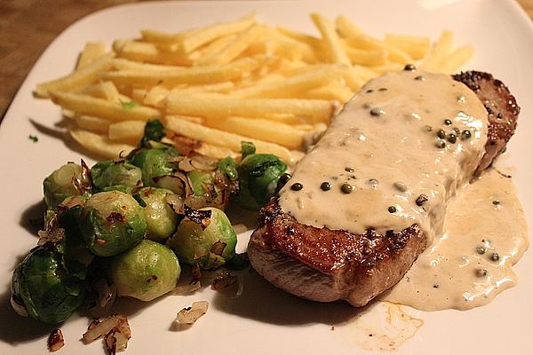 Beef Steak with Cognac Sauce and Green Pepper