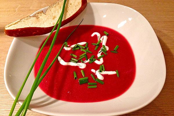 Beetroot and Apple Soup