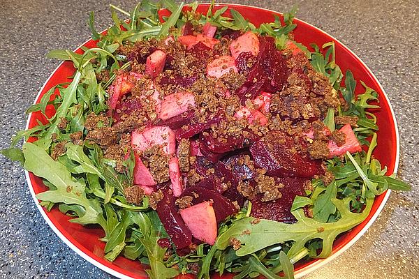 Beetroot – Apple – Rocket Salad with Pumpernickel