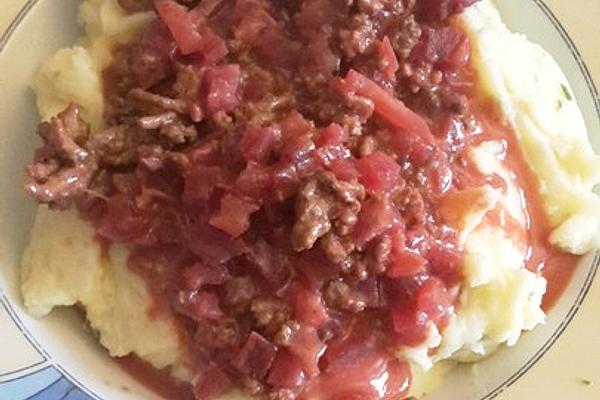 Beetroot – Minced Meat – Saucepan