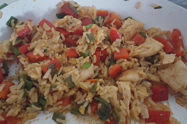 Bell Pepper and Chicken Rice Pan with Garlic Sauce