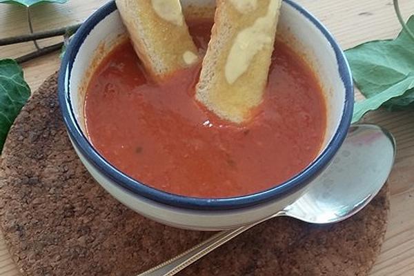 Bell Pepper Soup with Pancake Slices