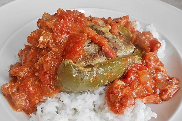 Bell Peppers Stuffed with Tomato Sauce