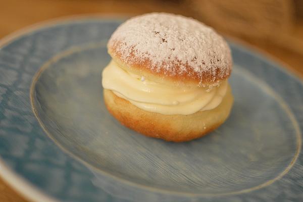 Berlin Donuts with Eggnog Cream