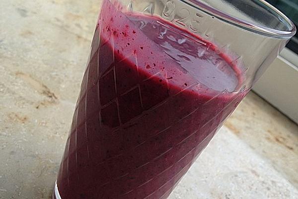 Berry Buttermilk Smoothie