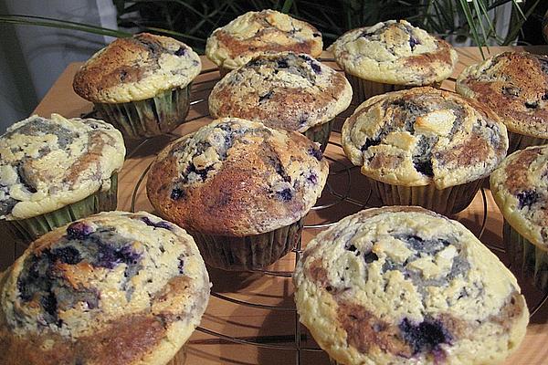 Berry Muffins with Cream Cheese Topping