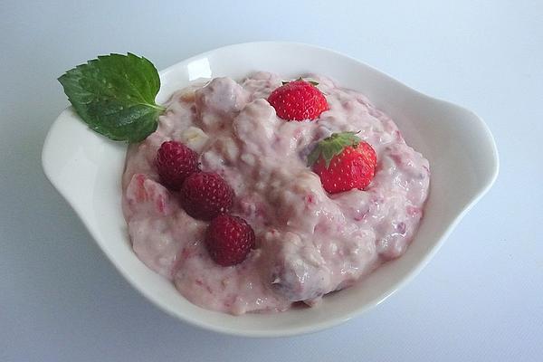 Bircher Muesli Variation Is Child`s Play