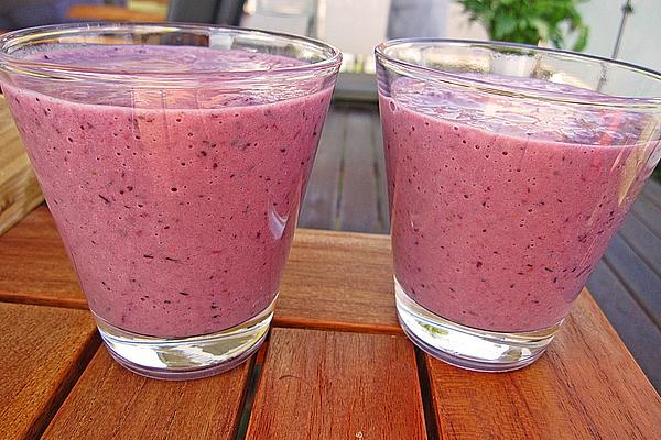 Blackberry and Blueberry Shake