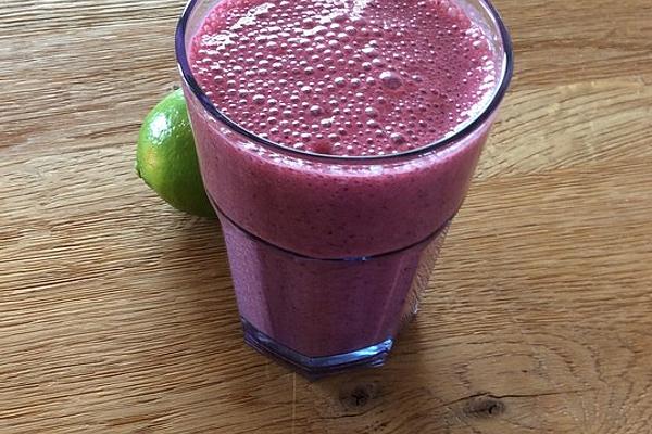 Blackberry and Lime Shake