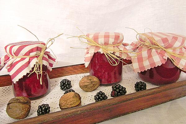 Blackberry – Walnut Jam