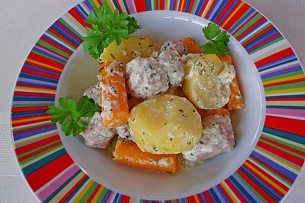 Bratwurst Casserole with Carrots and Potatoes