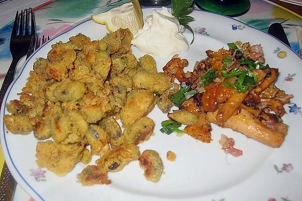 Breaded Mussels with Garlic and Aioli