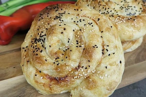 Börek Snails with Creamy White Cheese Filling