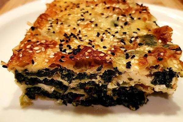 Börek with Spinach and Sheep Cheese