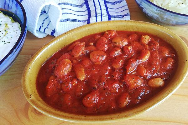 Broad Beans in Tomato Sauce