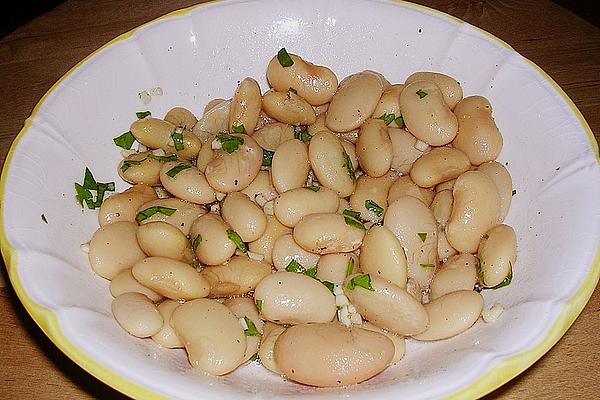 Broad Beans with Garlic in Oil