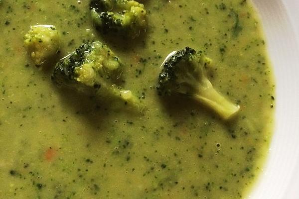 Broccoli and Coconut Cream Soup