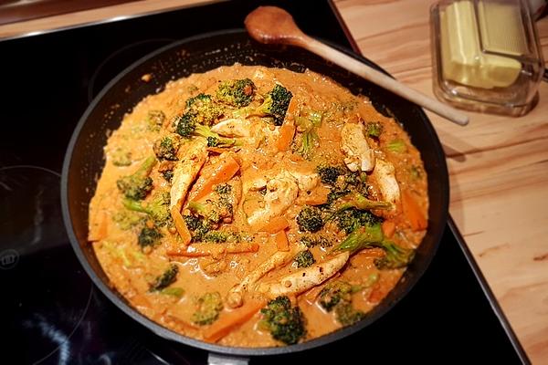 Broccoli Curry with Red Lentils