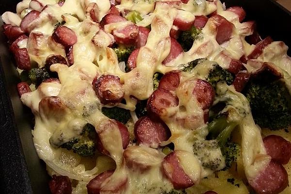 Broccoli – Potato – Casserole with Sausage