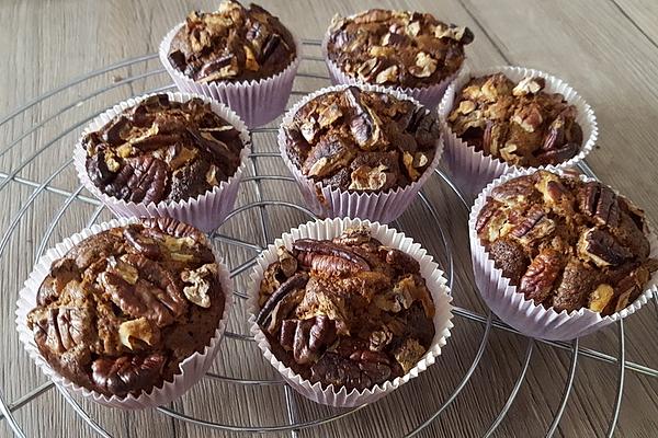 Brownie Muffins with Pecans
