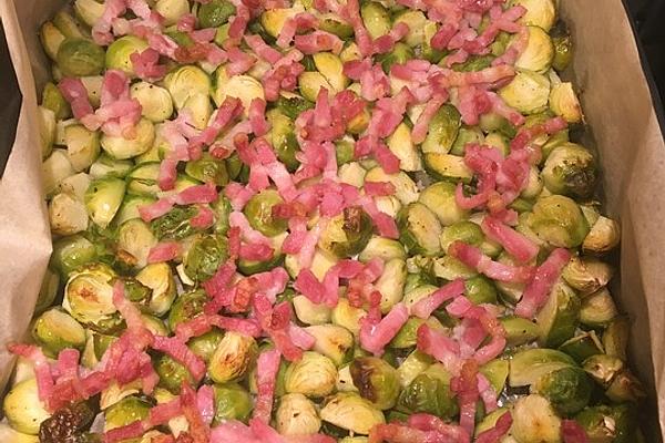 Brussels Sprouts Roasted in Oven with Bacon