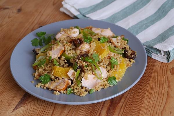 Bulgur Salad with Stremel Salmon, Oranges and Sun-dried Tomatoes