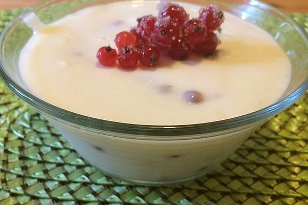 Buttermilk Jelly with Currants