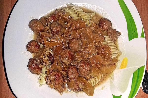 Cabbage Goulash with Meatballs