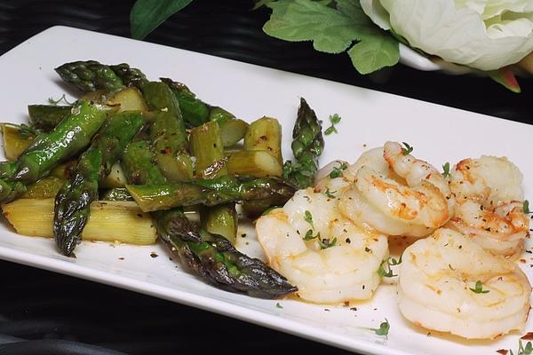 Caipi Prawns with Green Asparagus