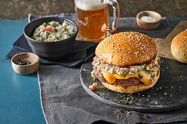 California Burger with Avocado Mayonnaise