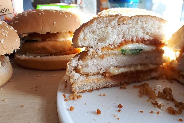 Camembert Chicken Burger