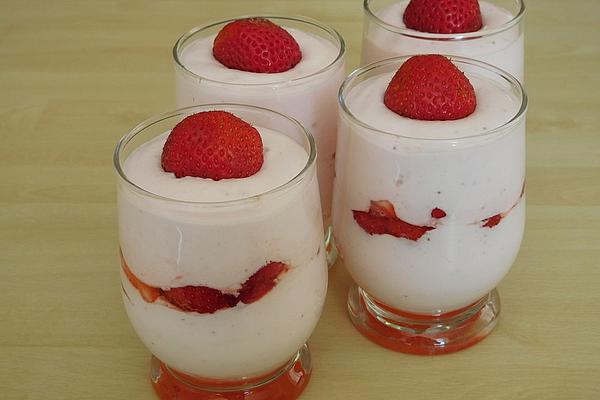 Campari Cream with Strawberries