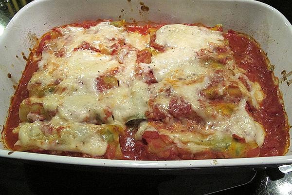 Cannelloni with Minced Meat and Spinach Filling