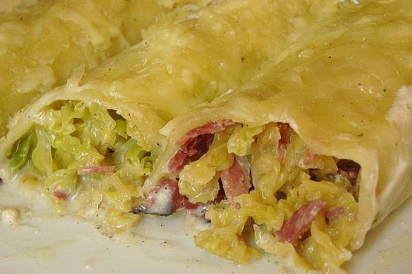 Cannelloni with Savoy Cabbage and Raw Ham