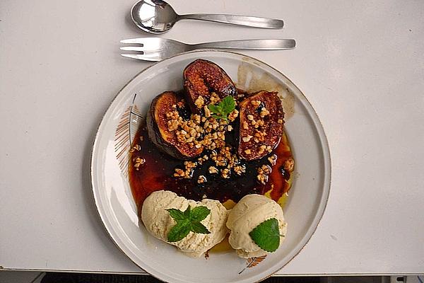 Caramelized Figs with Madeira Balsamic Vinegar Reduction
