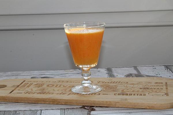 Carrot and Mandarin Juice