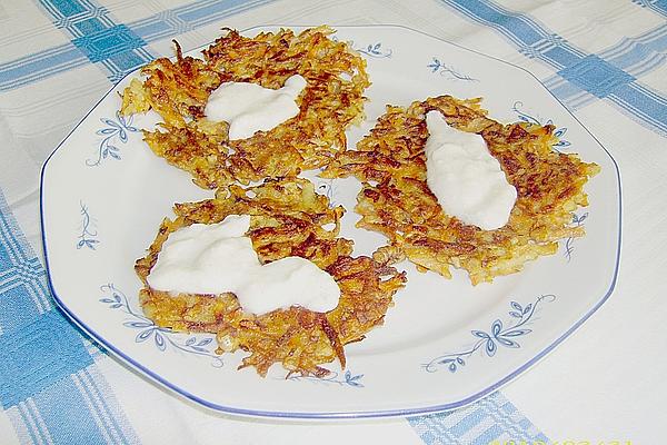 Carrot Patties with Curry Dip